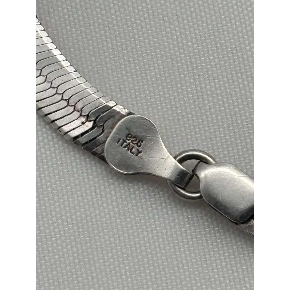Vintage Sterling Silver Herringbone Bracelet Made in Italy With Maker's Hallmark - Picture 2 of 14
